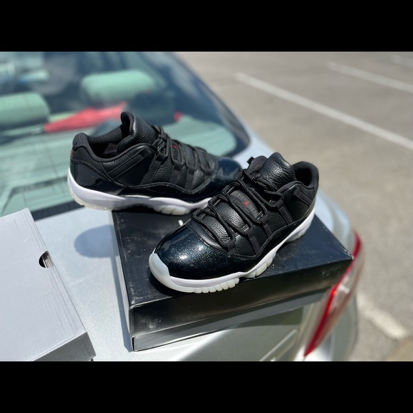 Air Jordan 11 Low 72-10